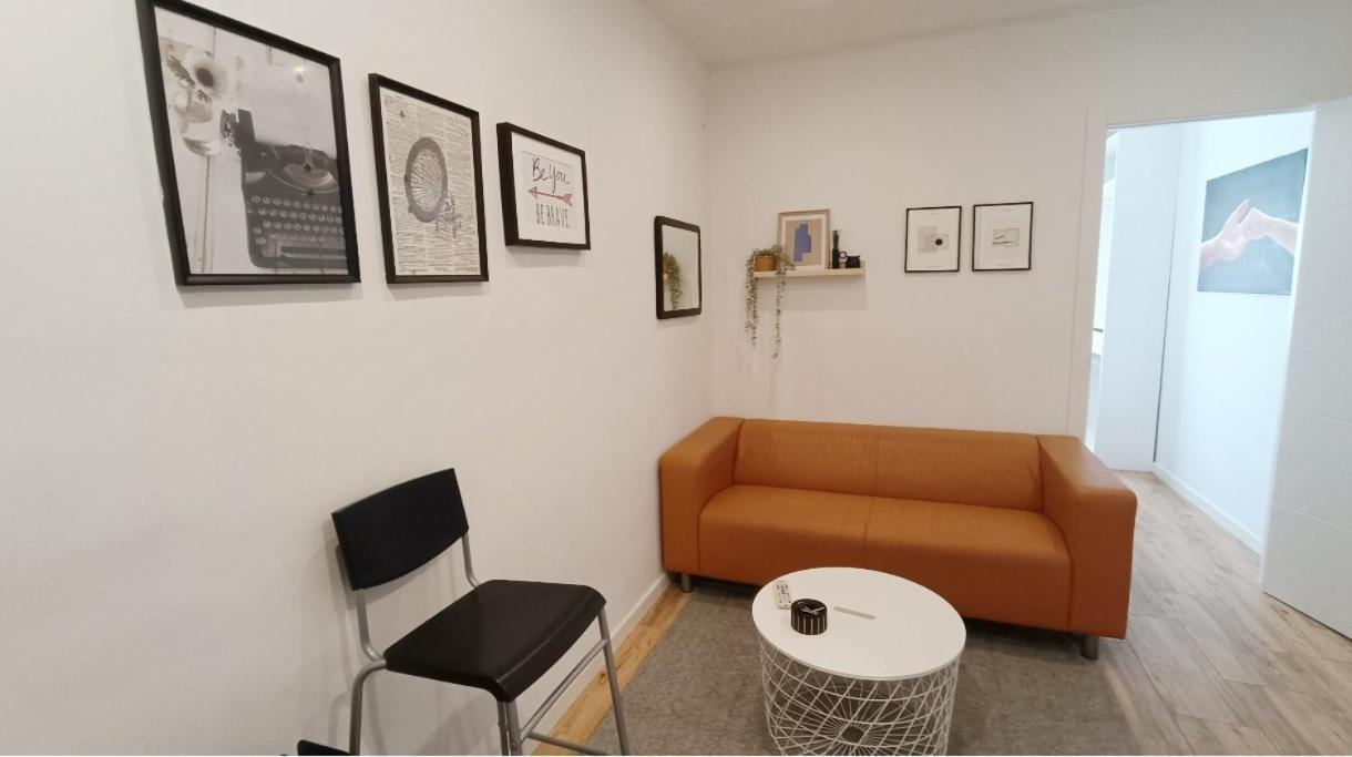 New Apartment Beside Barca Stadium 2 โอสปิตาเล็ต เดอ โยเบรกัต ภายนอก รูปภาพ